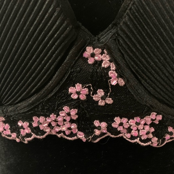 Victoria’s Secret x Anna Sui embellished bra! NWT - Picture 2 of 5